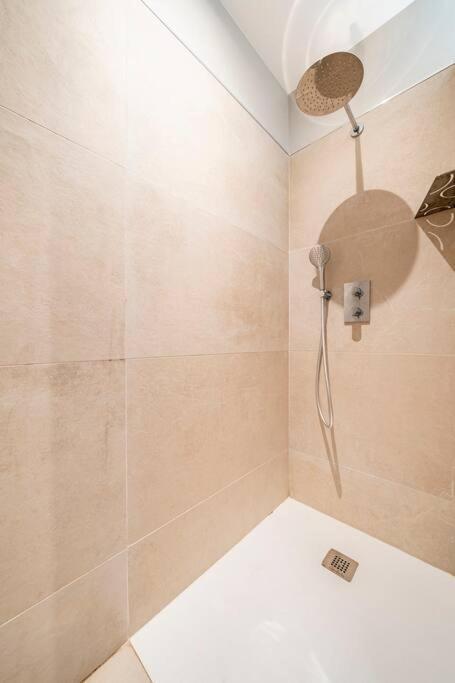 Superbe Appartement Intramuros Avignon Exterior foto